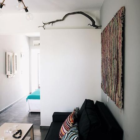 Esperida Rooms & Studios Amoopi Luaran gambar