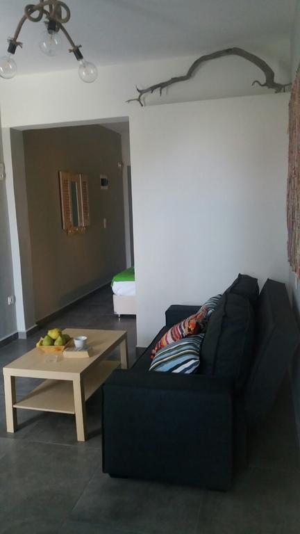 Esperida Rooms & Studios Amoopi Luaran gambar